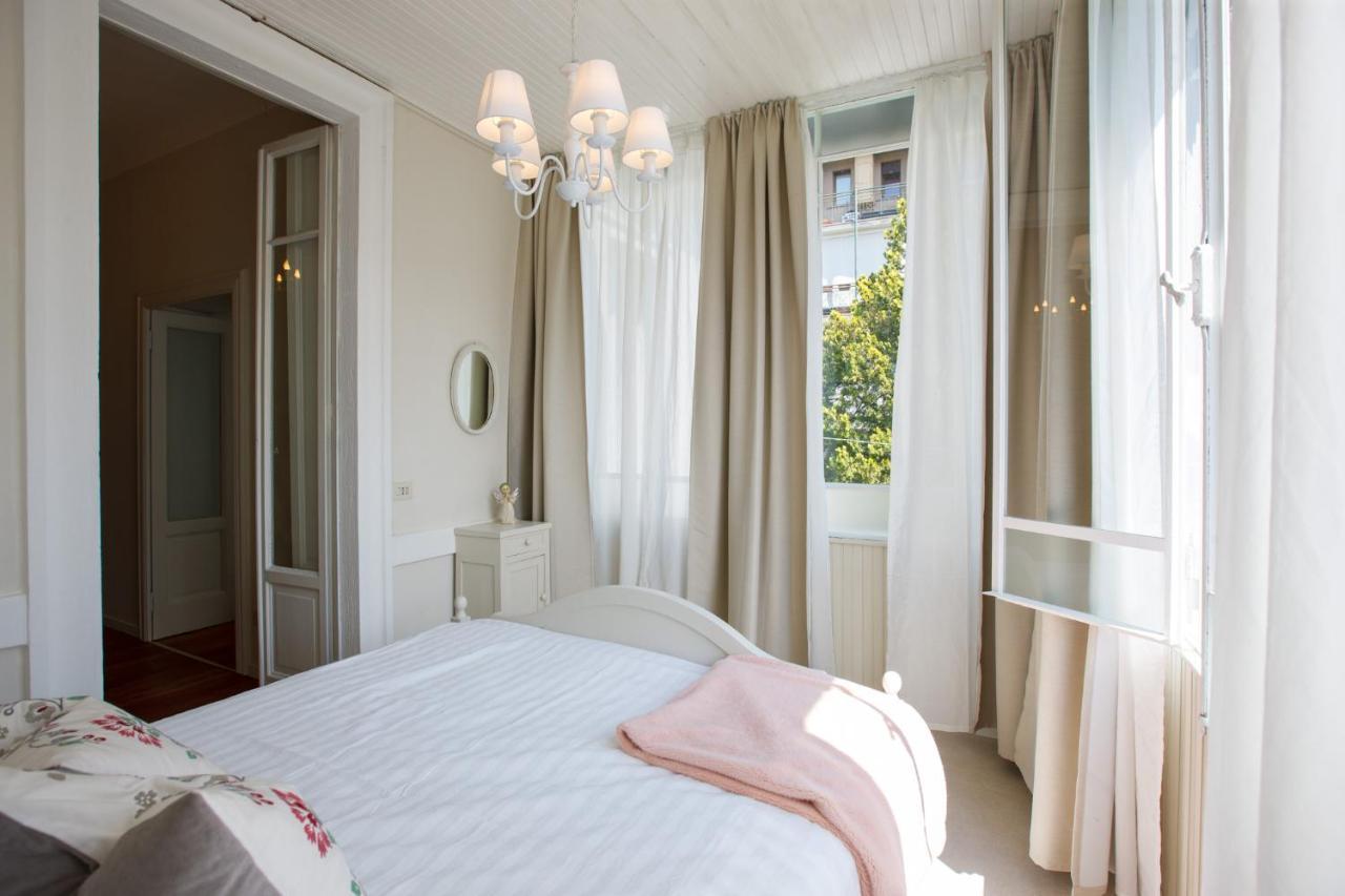 Villa Rachel Intra Bagian luar foto